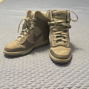 Nike Women's Gray and Cream High-Top Sneakers